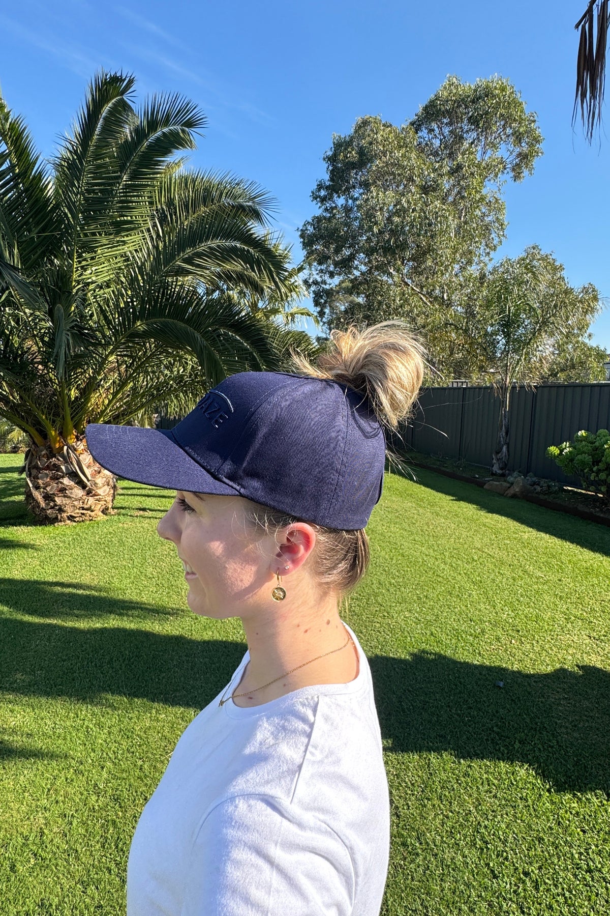 STRETCH Hylani Ponytail Cap
