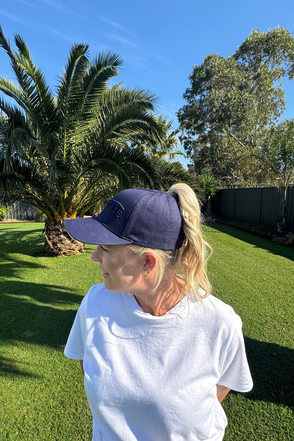 STRETCH Hylani Ponytail Cap